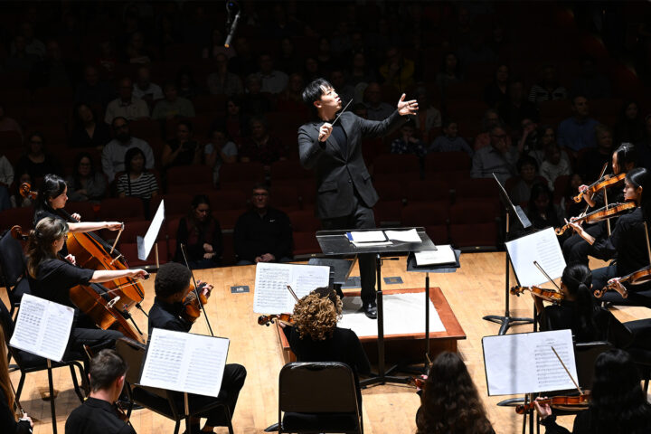 Alabama Symphony Orchestra performs with Daniel Cho conducting